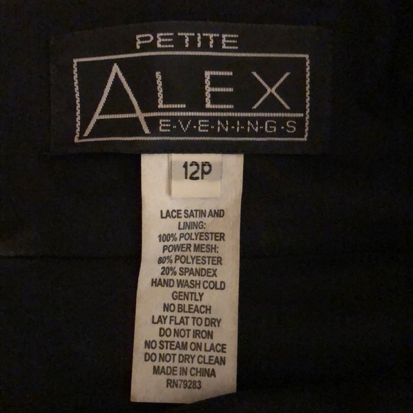 The Little Black Sheath Dress - Picture 6 of 7